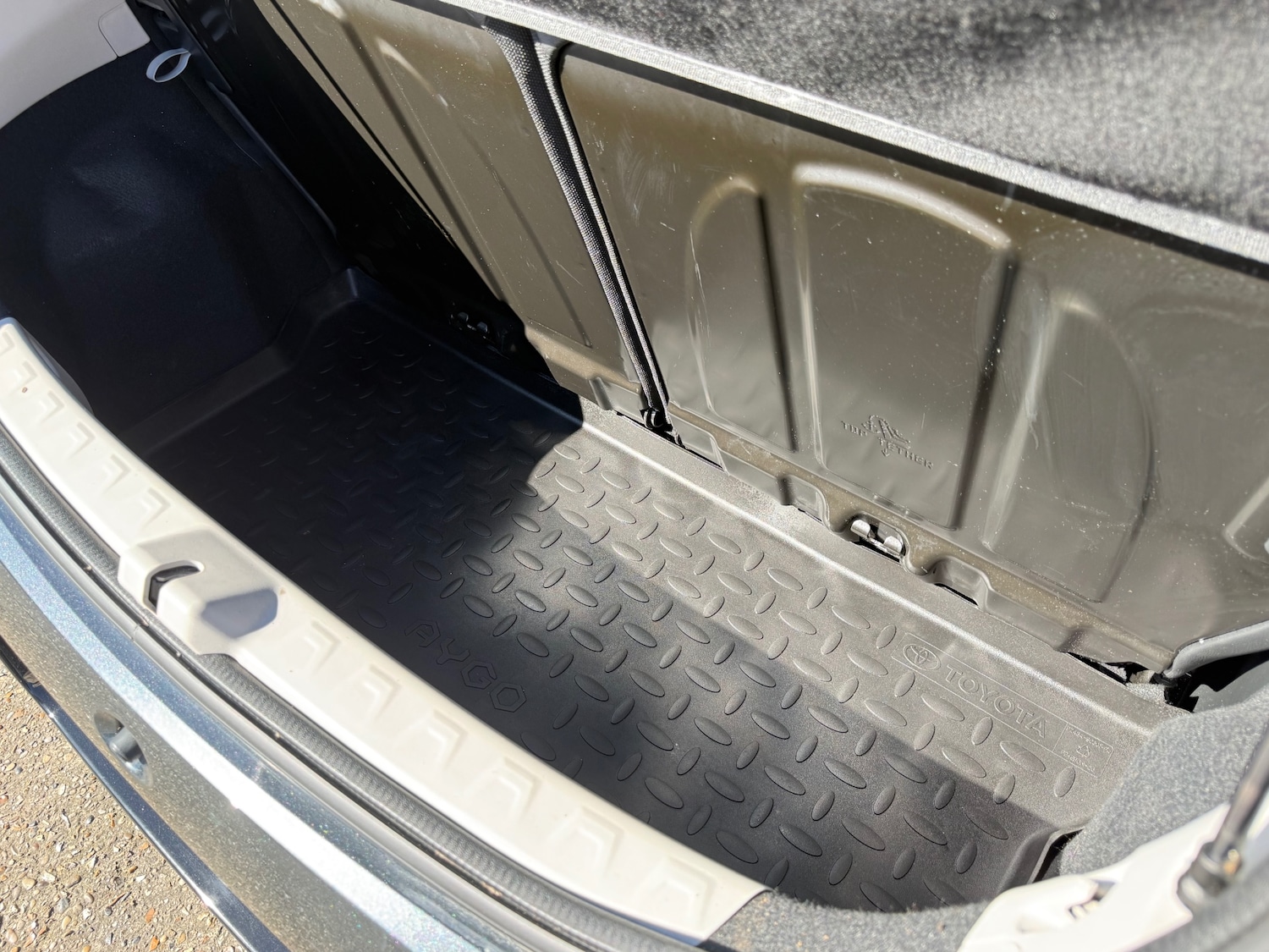 Used Toyota AYGO 2015 for sale - 77932976: Photo 30