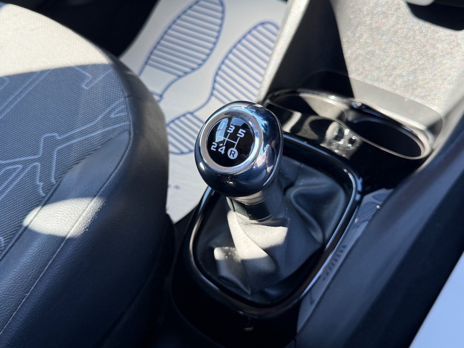 Used Toyota AYGO 2015 for sale - 77932976: Photo 40