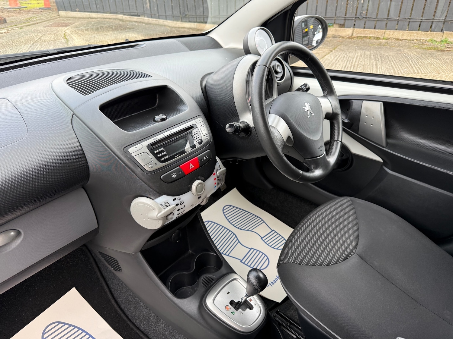 Used Peugeot 107 2013 for sale - 77590143: Photo 16