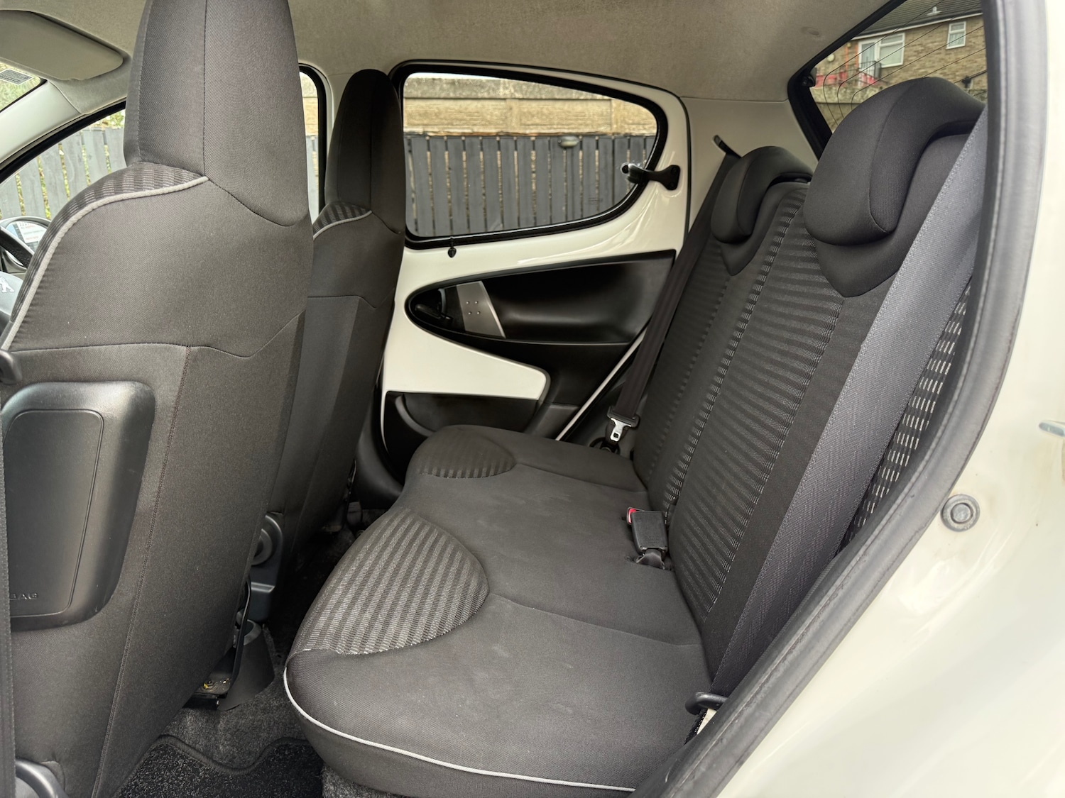 Used Peugeot 107 2013 for sale - 77590143: Photo 23