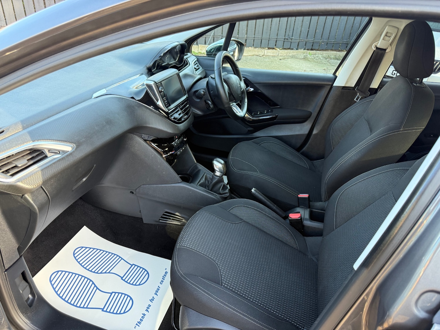 Used Peugeot 208 2018 for sale - 76565236: Photo 19