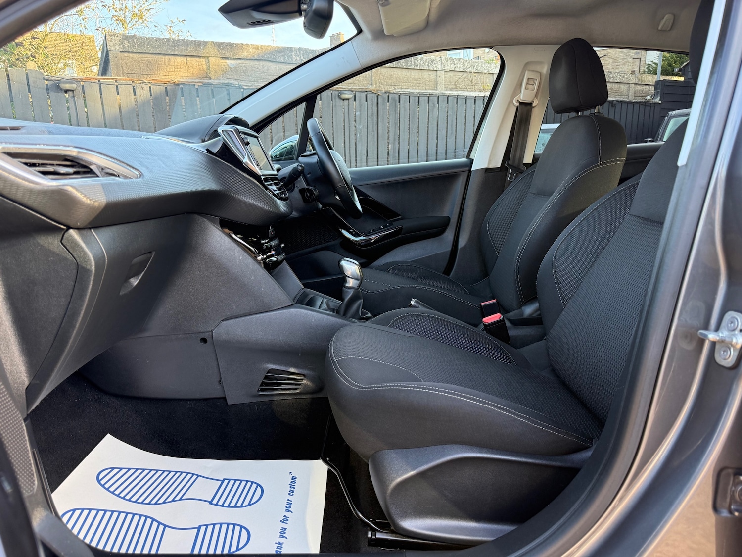 Used Peugeot 208 2018 for sale - 76565236: Photo 20