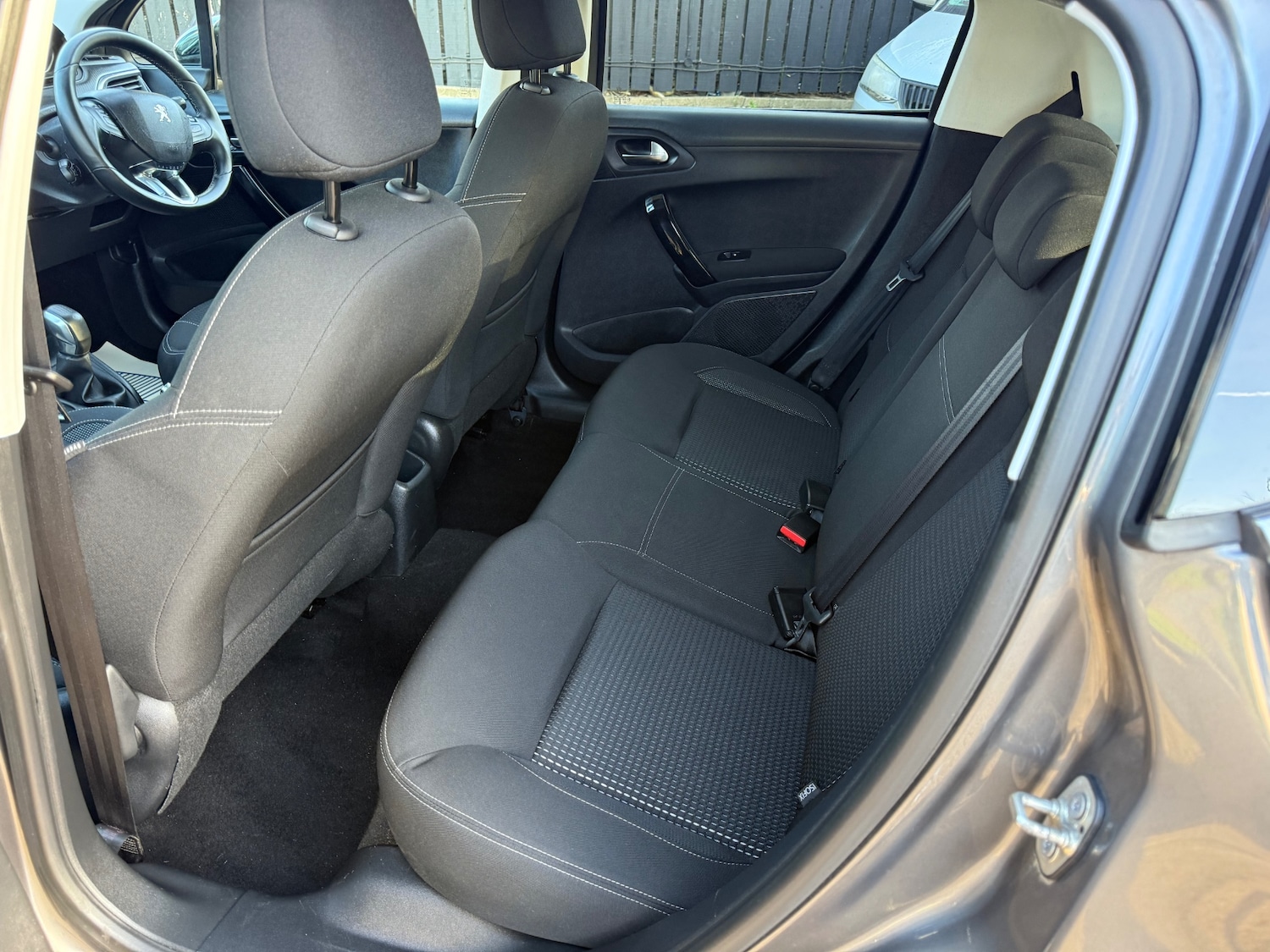 Used Peugeot 208 2018 for sale - 76565236: Photo 23