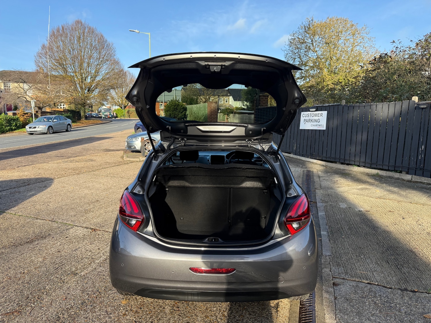 Used Peugeot 208 2018 for sale - 76565236: Photo 26