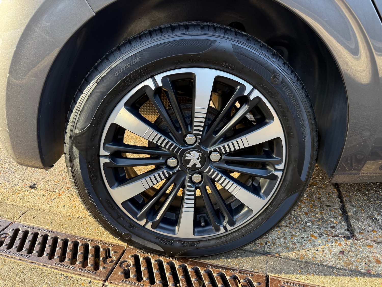 Used Peugeot 208 2018 for sale - 76565236: Photo 29