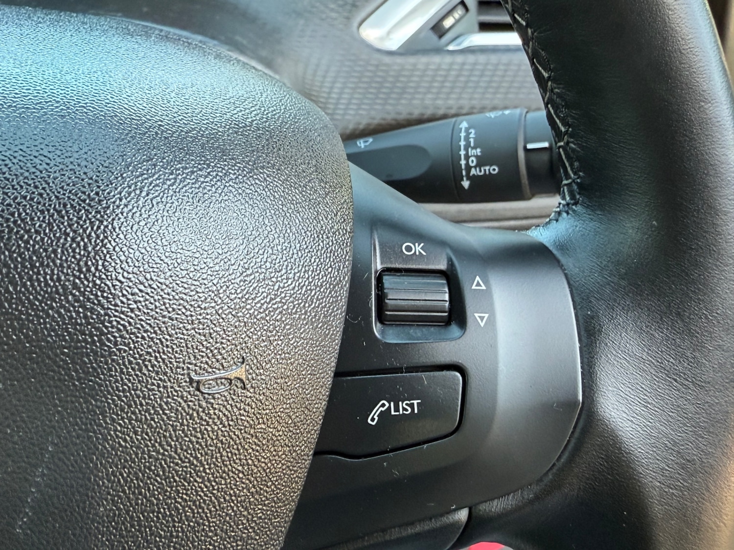 Used Peugeot 208 2018 for sale - 76565236: Photo 42