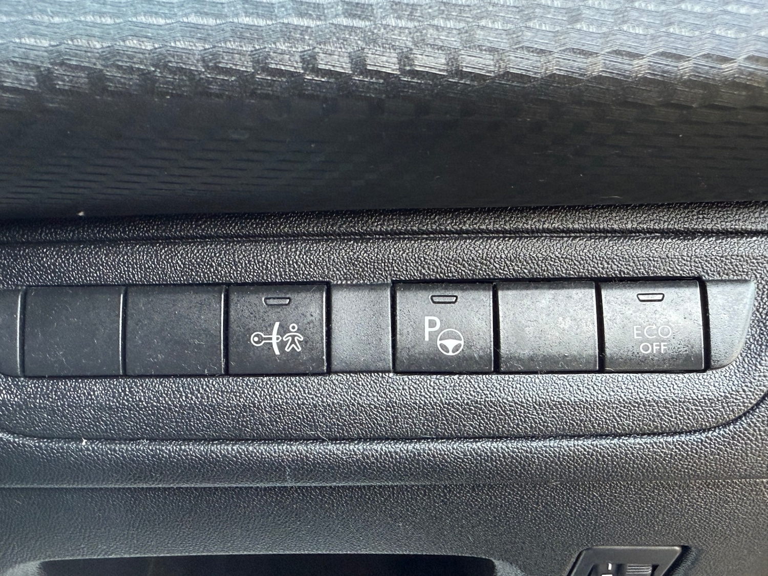 Used Peugeot 208 2018 for sale - 76565236: Photo 44