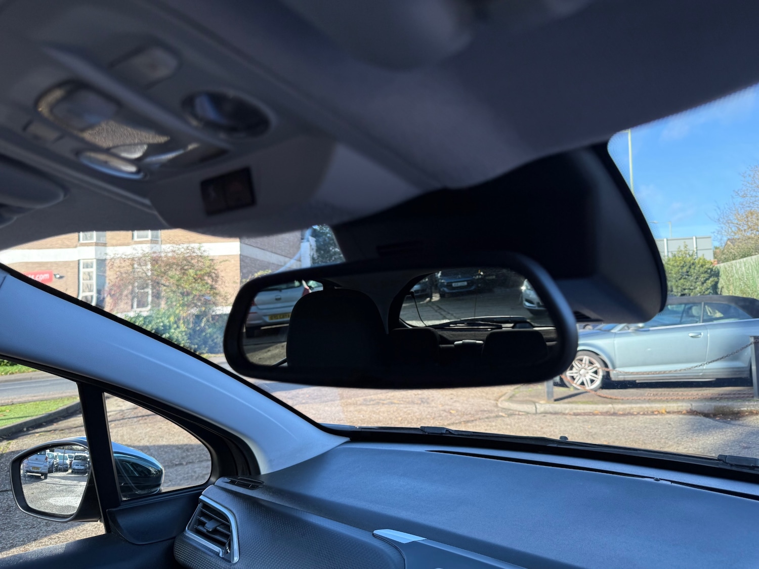 Used Peugeot 208 2018 for sale - 76565236: Photo 48