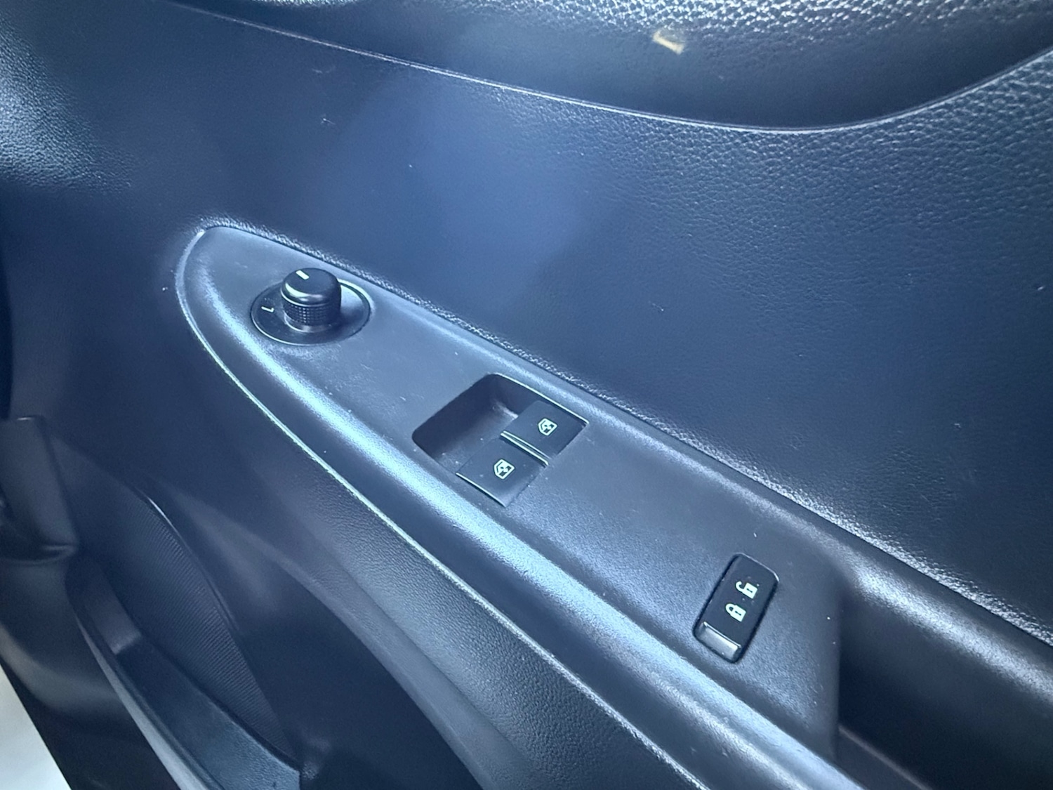 Used Vauxhall Viva 2016 for sale - 76777891: Photo 48