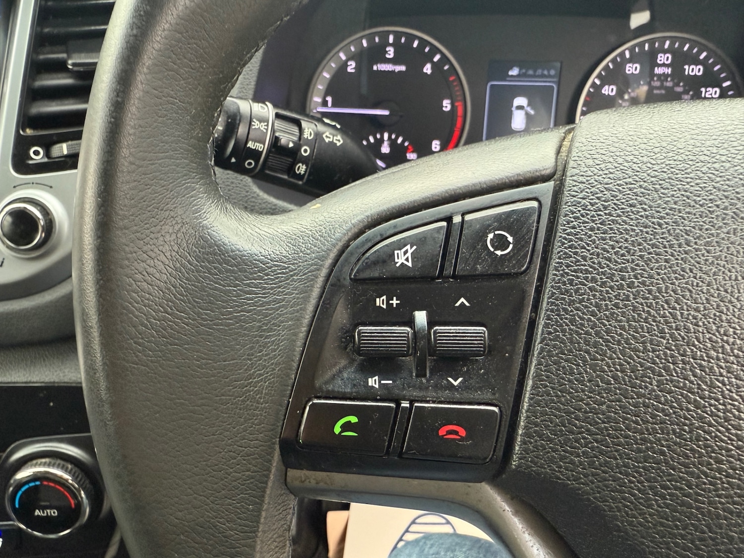 Used Hyundai TUCSON 2016 for sale - 76402501: Photo 31