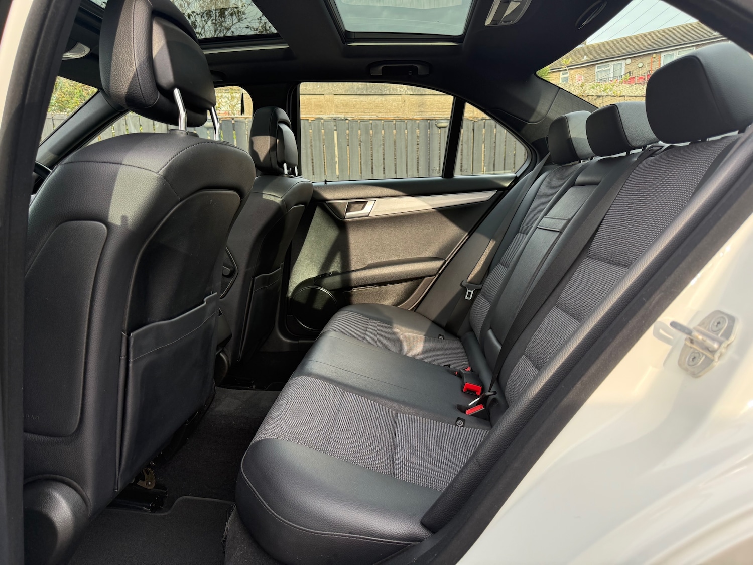 Used Mercedes-Benz C Class 2013 for sale - 76402055: Photo 31