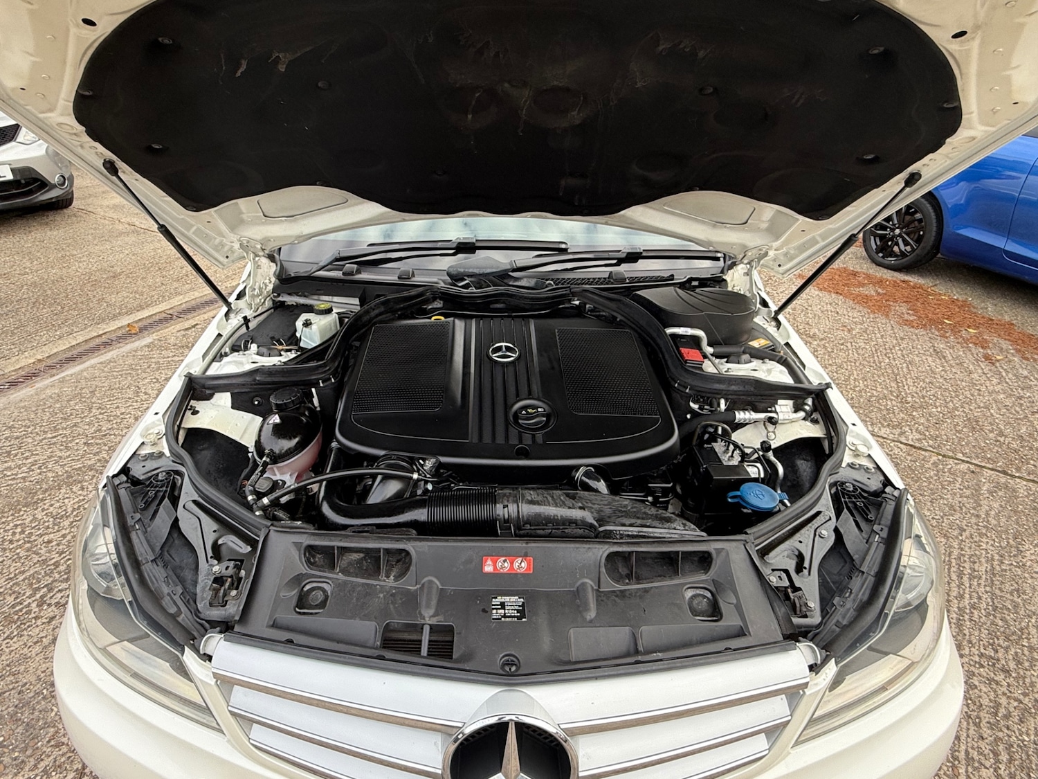 Used Mercedes-Benz C Class 2013 for sale - 76402055: Photo 63