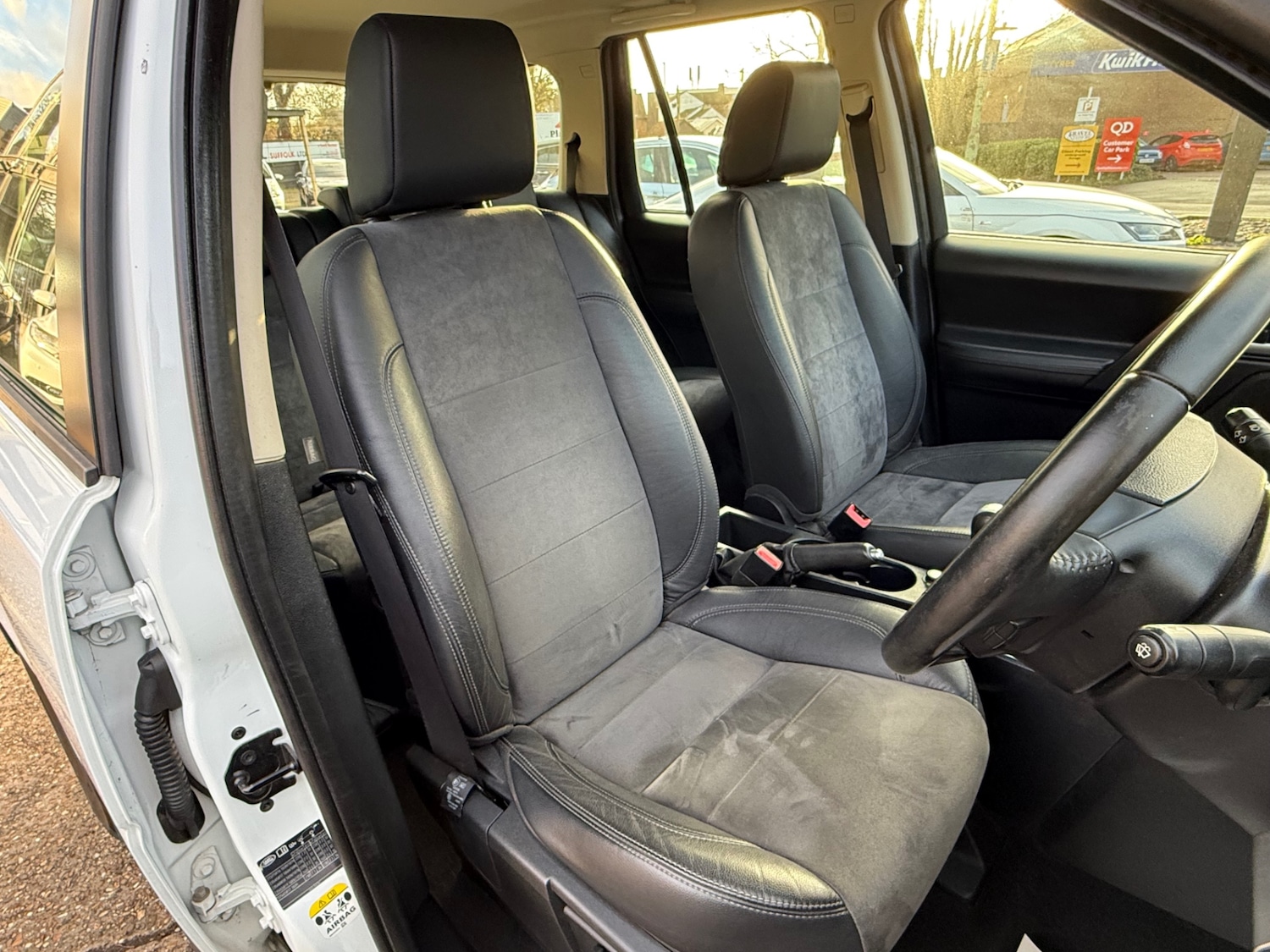 Used Land Rover Freelander 2011 for sale - 77135707: Photo 16