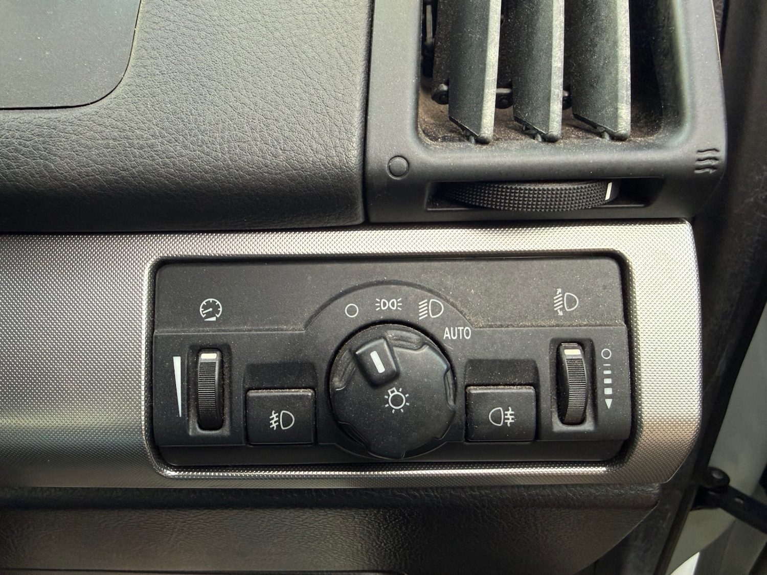 Used Land Rover Freelander 2011 for sale - 77135707: Photo 49