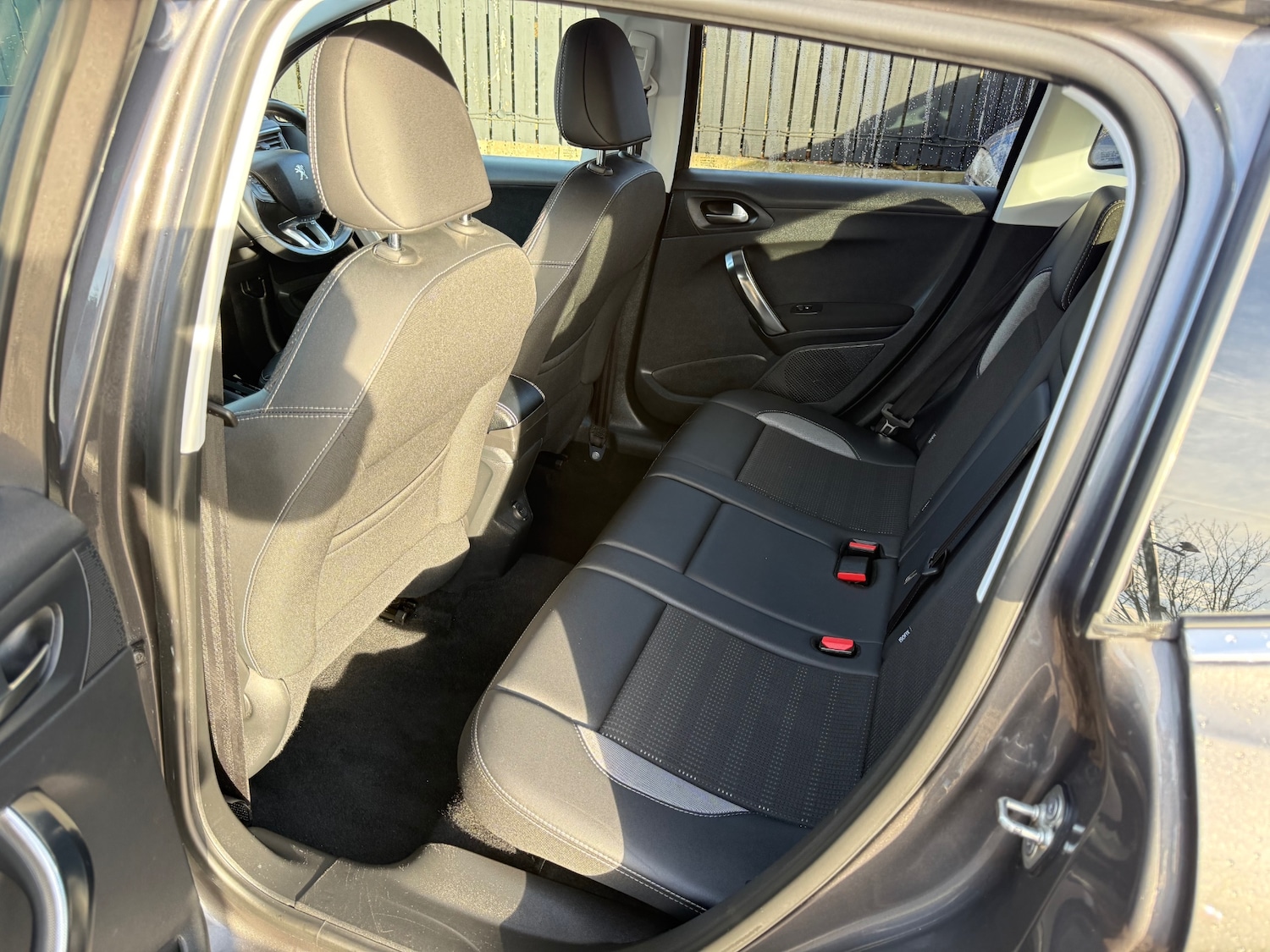 Used Peugeot 2008 2016 for sale - 76835056: Photo 29