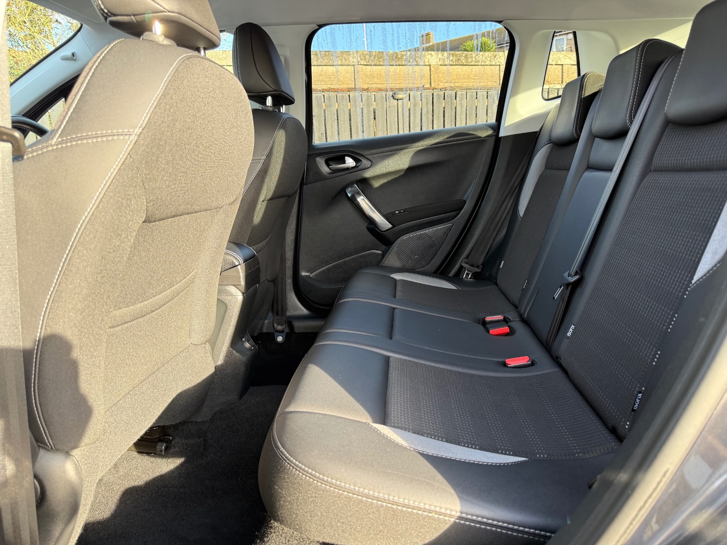 Used Peugeot 2008 2016 for sale - 76835056: Photo 30