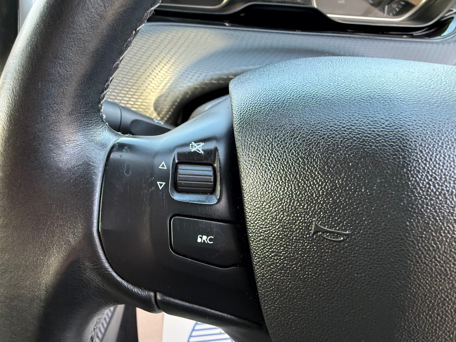 Used Peugeot 2008 2016 for sale - 76835056: Photo 45