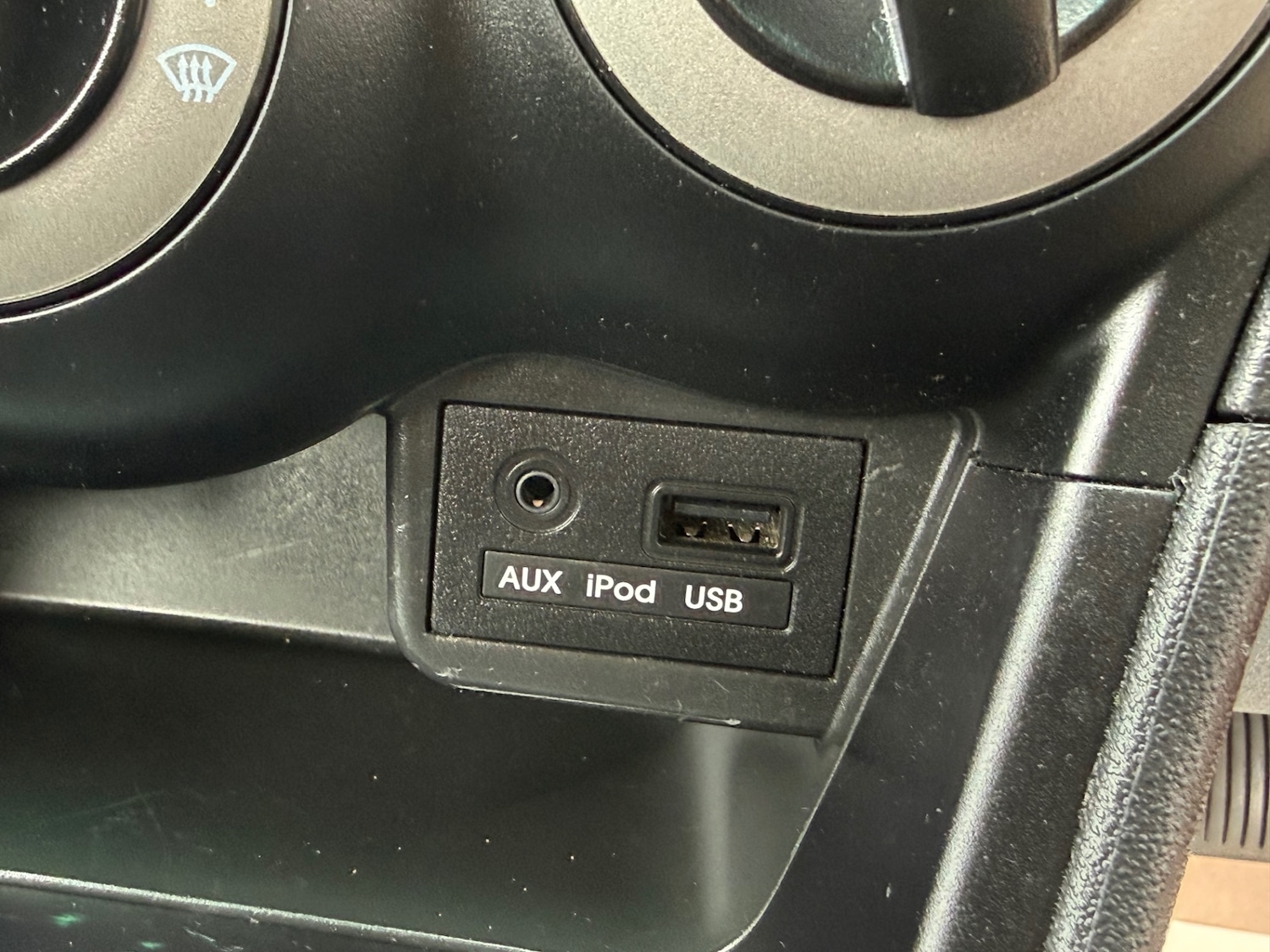 Used Hyundai i10 2013 for sale - 78038880: Photo 37