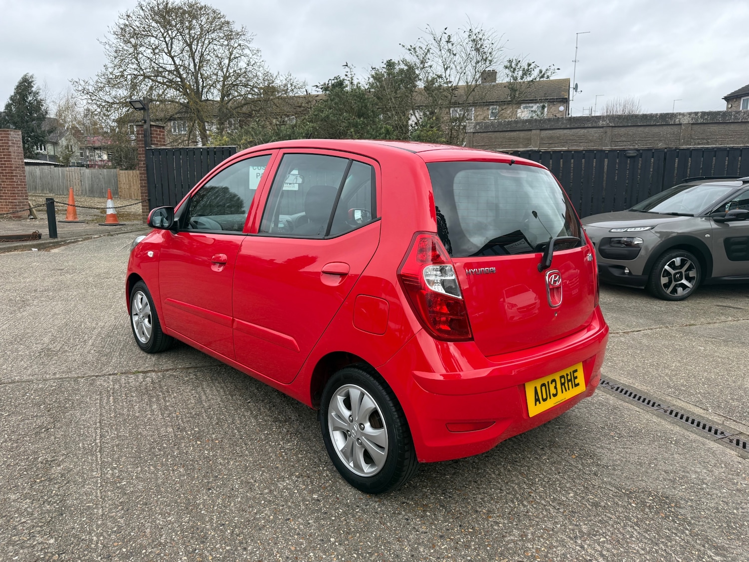 Used Hyundai i10 2013 for sale - 78038880: Photo 4