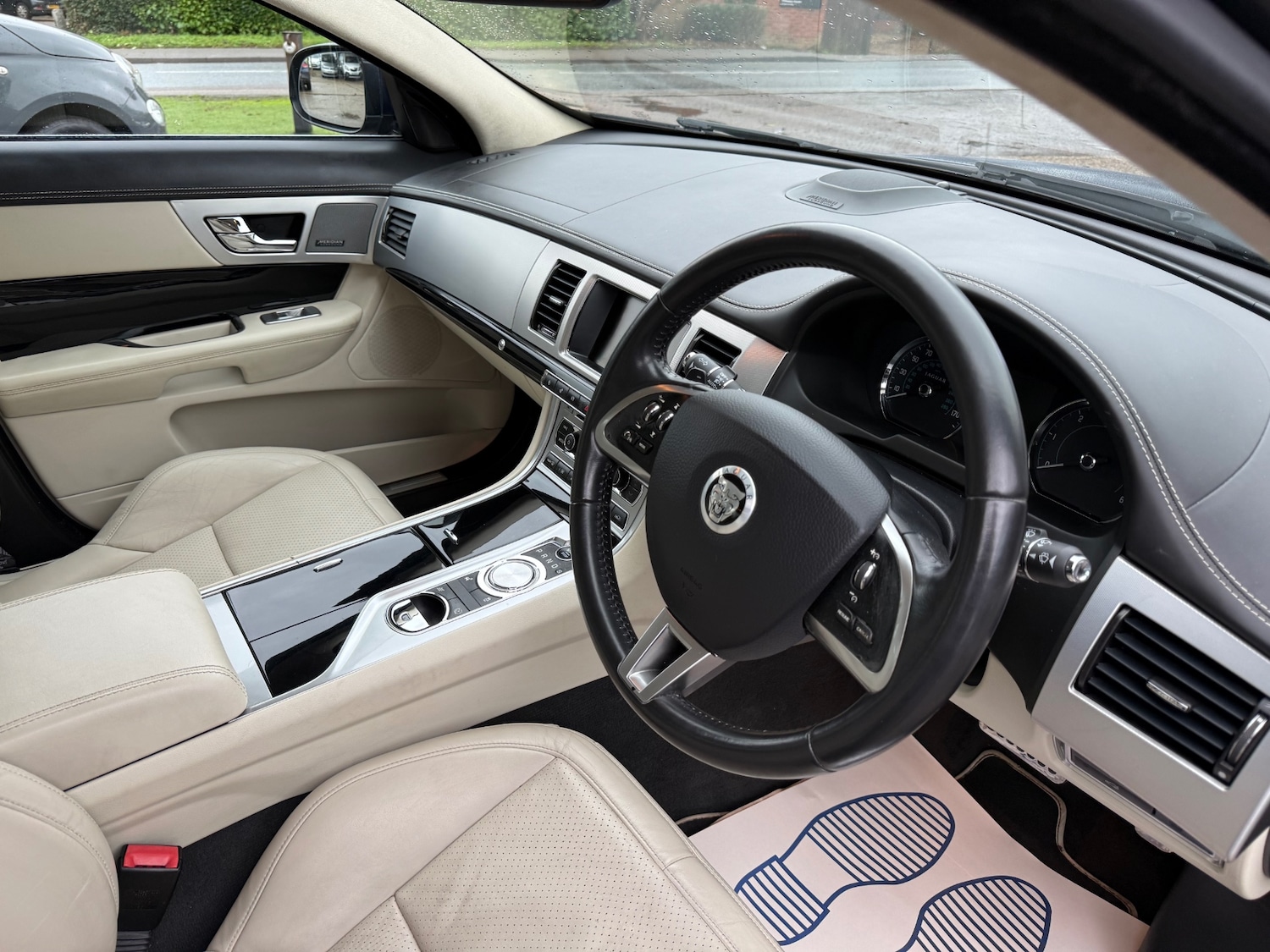 Used Jaguar XF 2013 for sale - 76763333: Photo 13