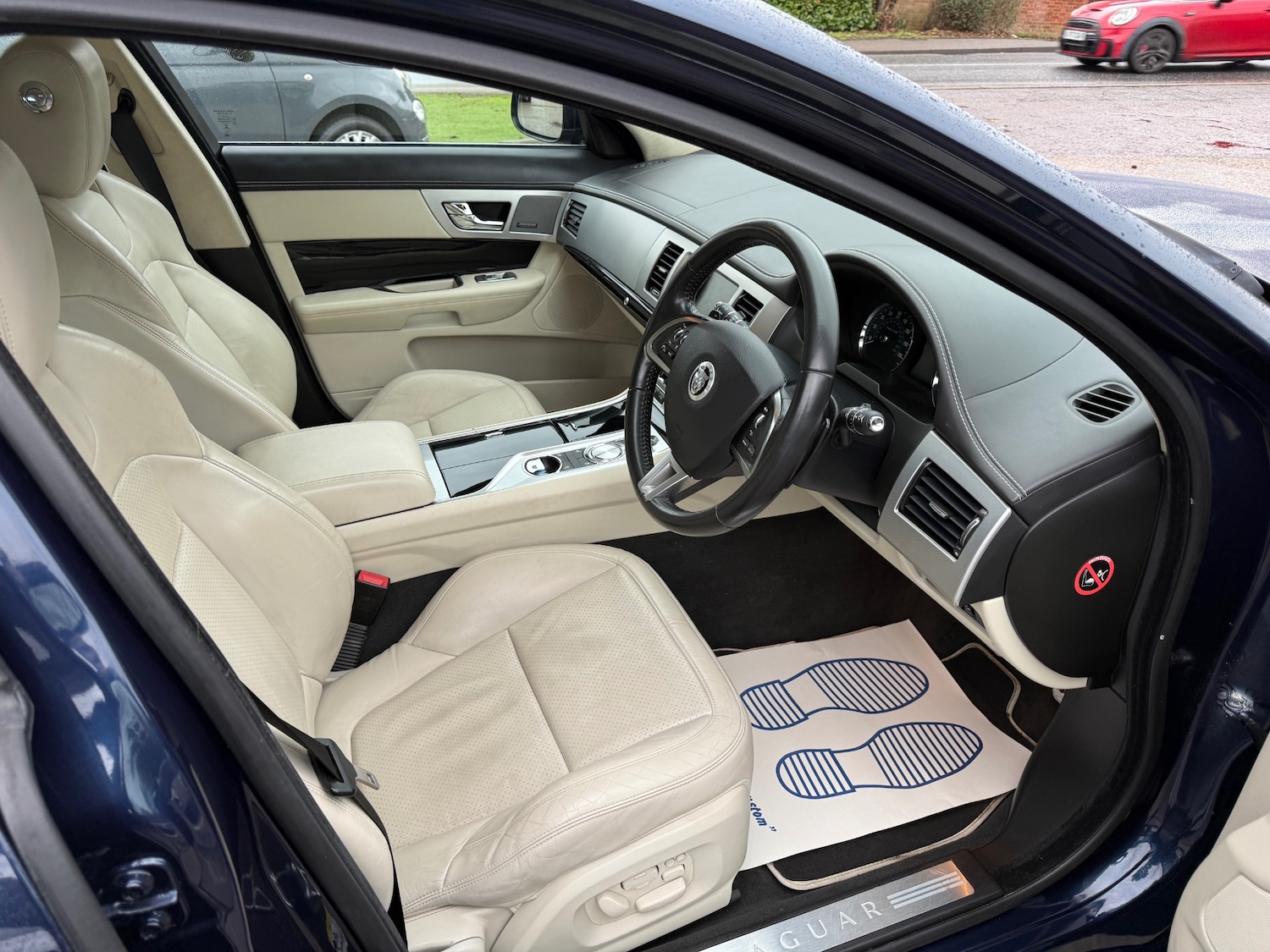 Used Jaguar XF 2013 for sale - 76763333: Photo 14