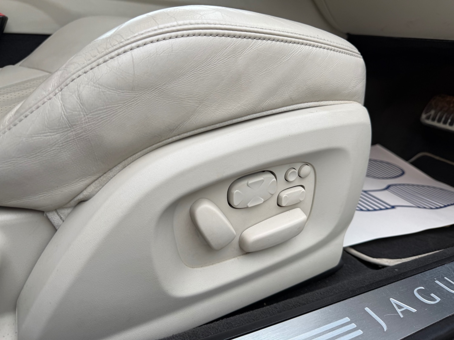 Used Jaguar XF 2013 for sale - 76763333: Photo 17