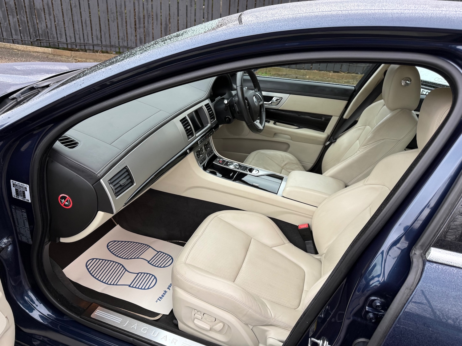 Used Jaguar XF 2013 for sale - 76763333: Photo 22