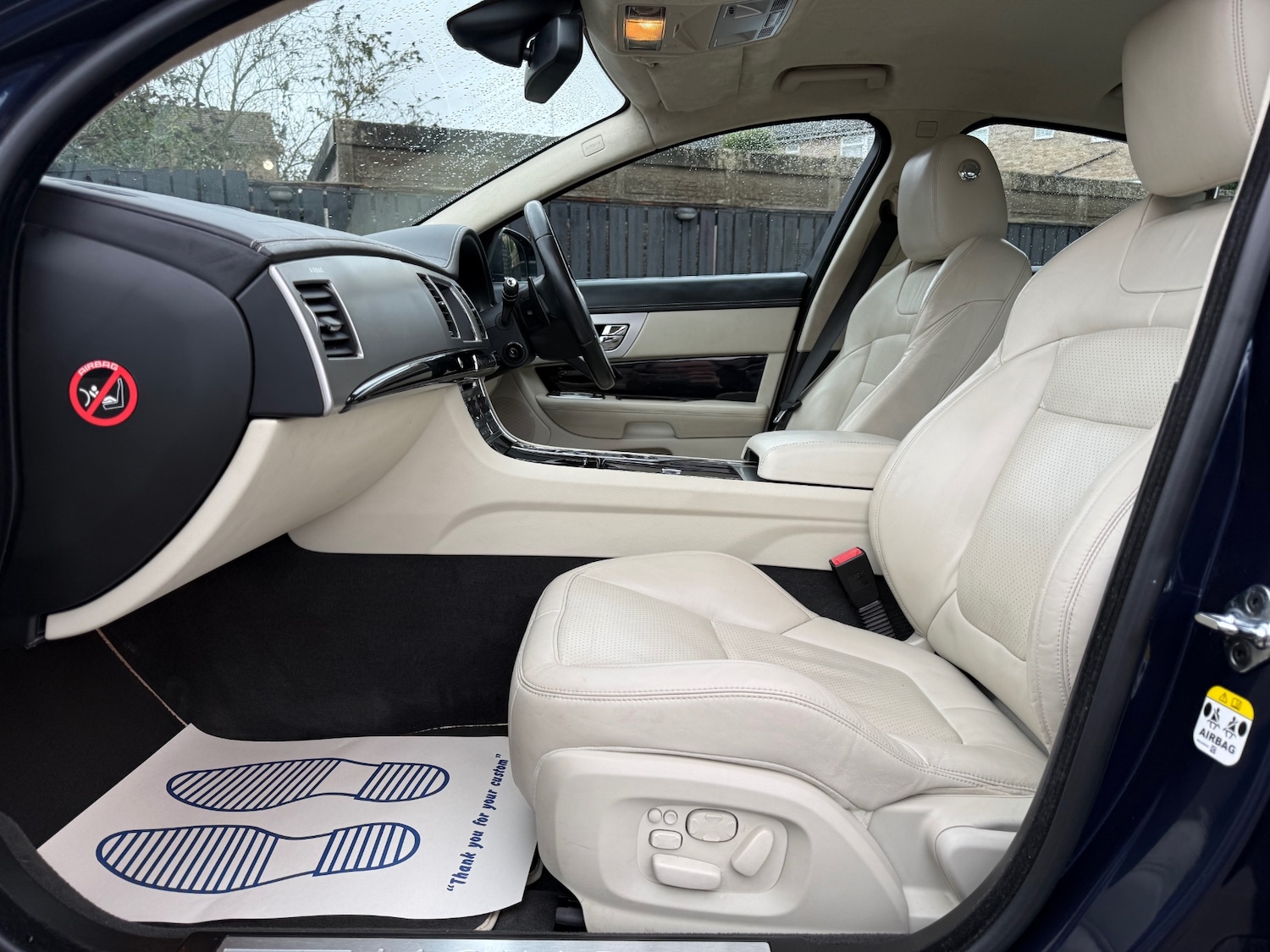 Used Jaguar XF 2013 for sale - 76763333: Photo 23