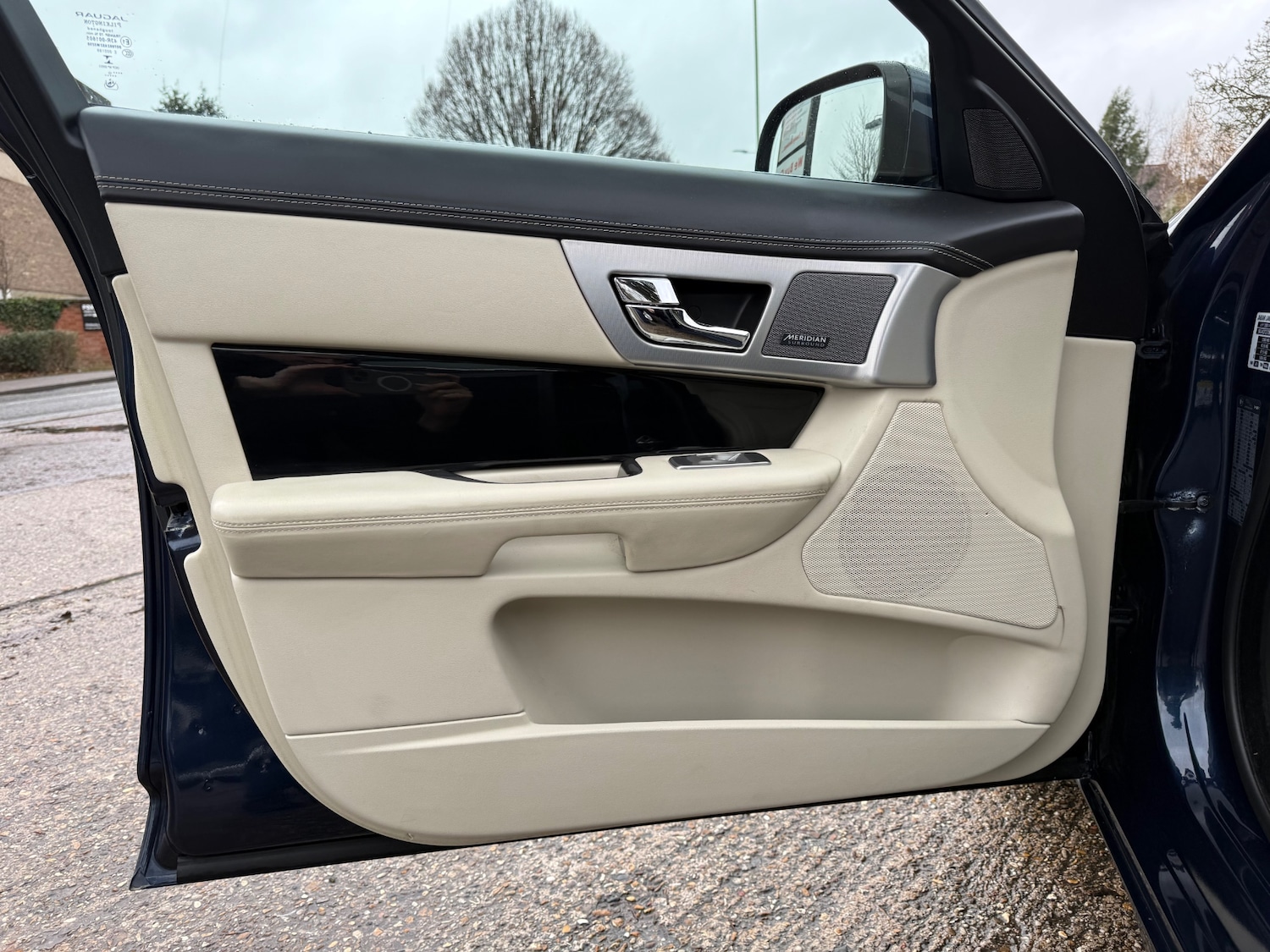 Used Jaguar XF 2013 for sale - 76763333: Photo 25