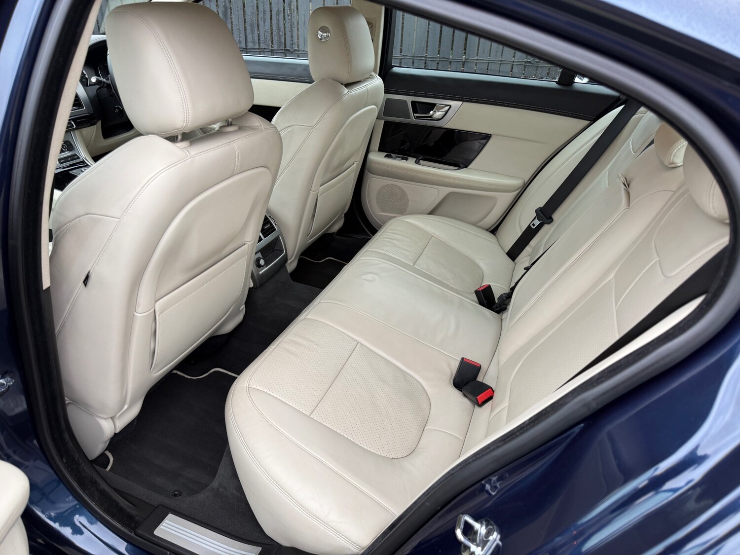 Used Jaguar XF 2013 for sale - 76763333: Photo 27