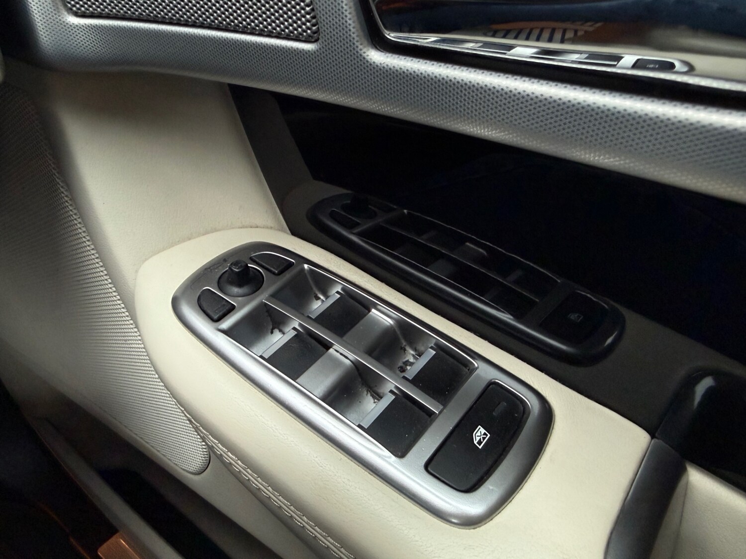 Used Jaguar XF 2013 for sale - 76763333: Photo 41