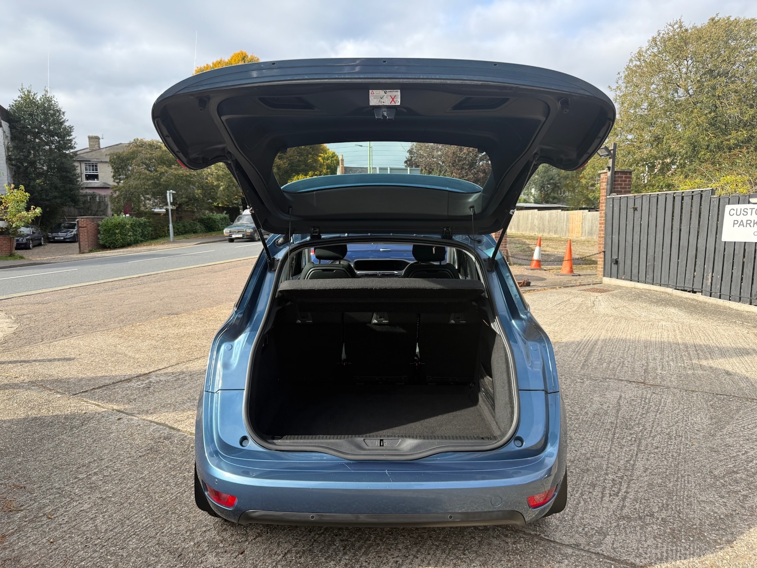 Used Citroen C4 Picasso 2015 for sale - 76195877: Photo 28