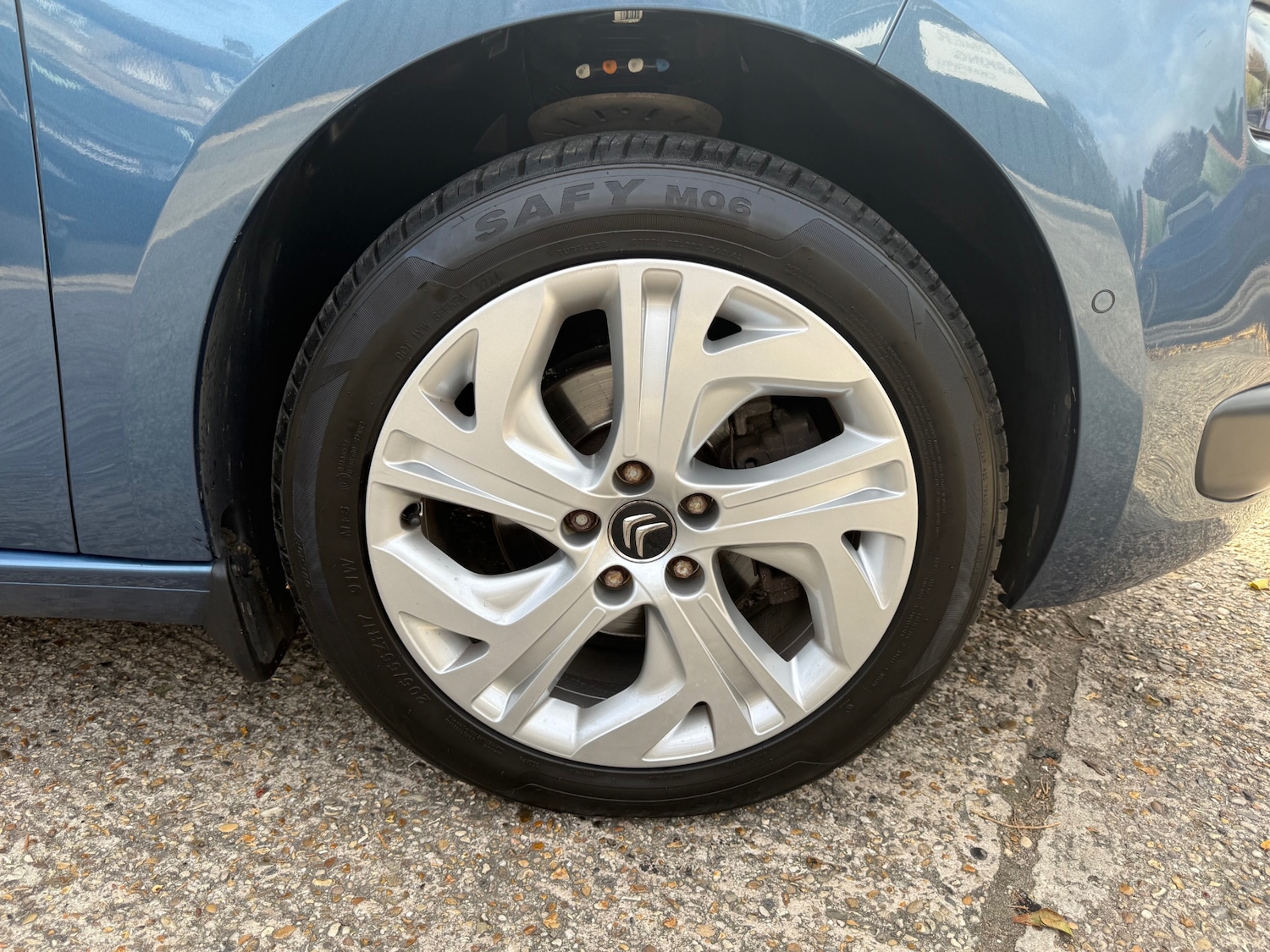 Used Citroen C4 Picasso 2015 for sale - 76195877: Photo 32