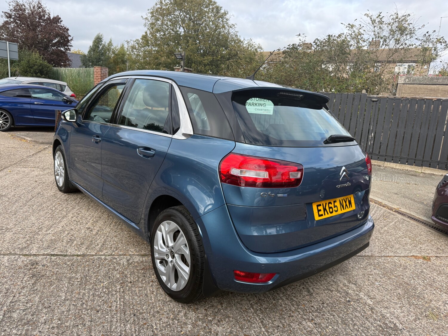 Used Citroen C4 Picasso 2015 for sale - 76195877: Photo 4