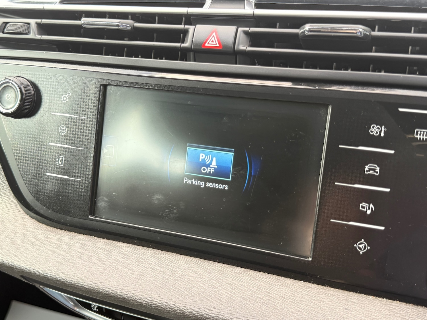 Used Citroen C4 Picasso 2015 for sale - 76195877: Photo 42