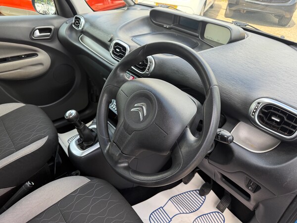 Used Citroen C3 Picasso 2013 for sale - 74549546: Photo 9