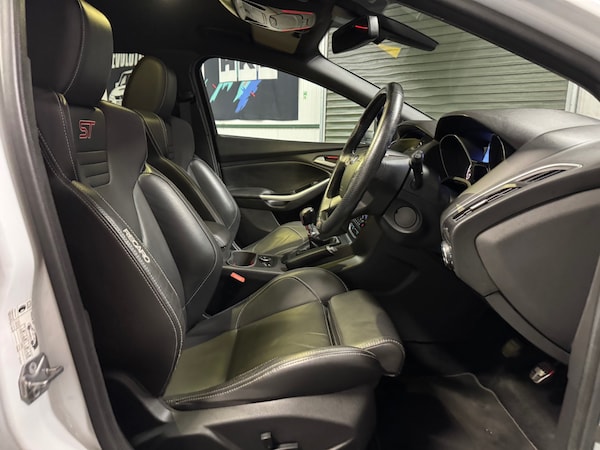 Used Ford Focus 2013 for sale - 76258608: Photo 38