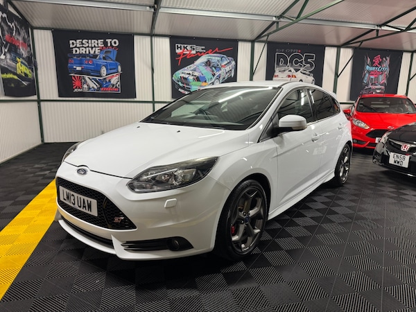 Used Ford Focus 2013 for sale - 76258608: Photo 4