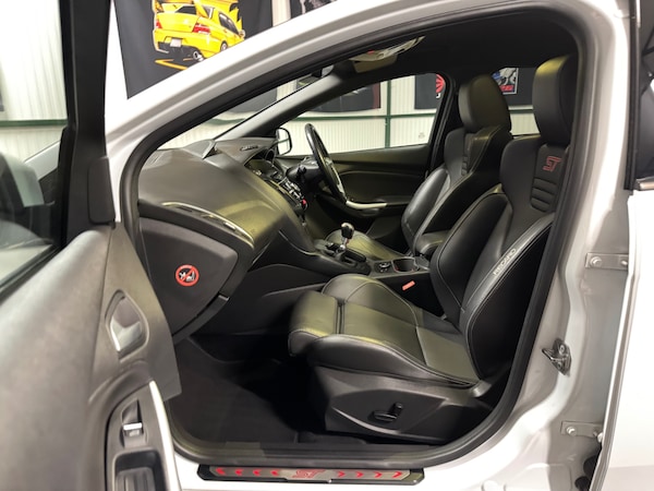 Used Ford Focus 2013 for sale - 76258608: Photo 64