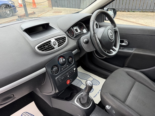 Used Renault Clio 2009 for sale - 76194598: Photo 18