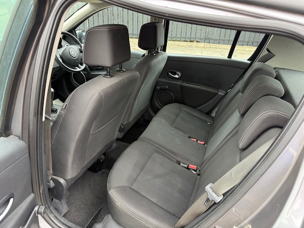 Used Renault Clio 2009 for sale - 76194598: Photo 22