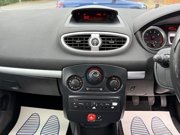 Used Renault Clio 2009 for sale - 76194598: Photo 27