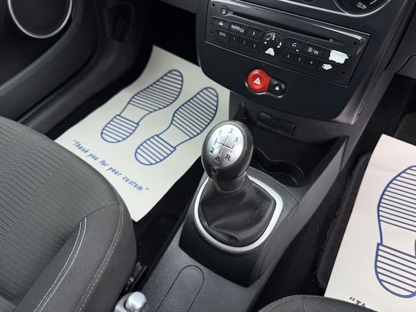 Used Renault Clio 2009 for sale - 76194598: Photo 28