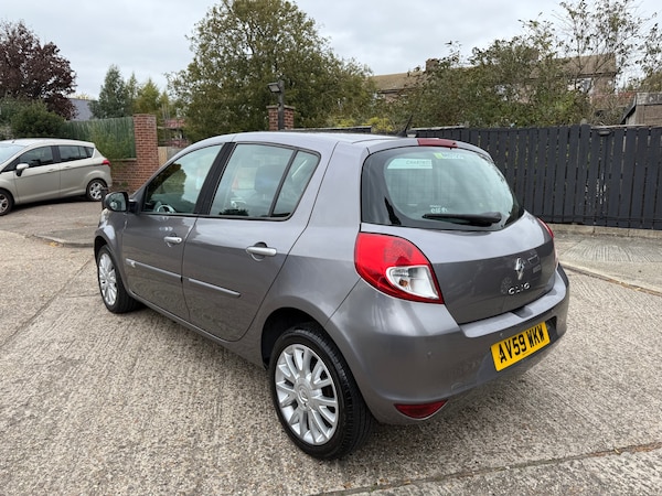 Used Renault Clio 2009 for sale - 76194598: Photo 4