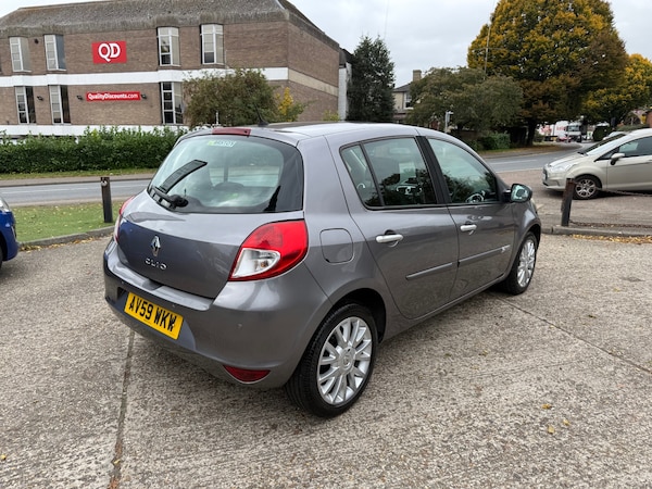 Used Renault Clio 2009 for sale - 76194598: Photo 5