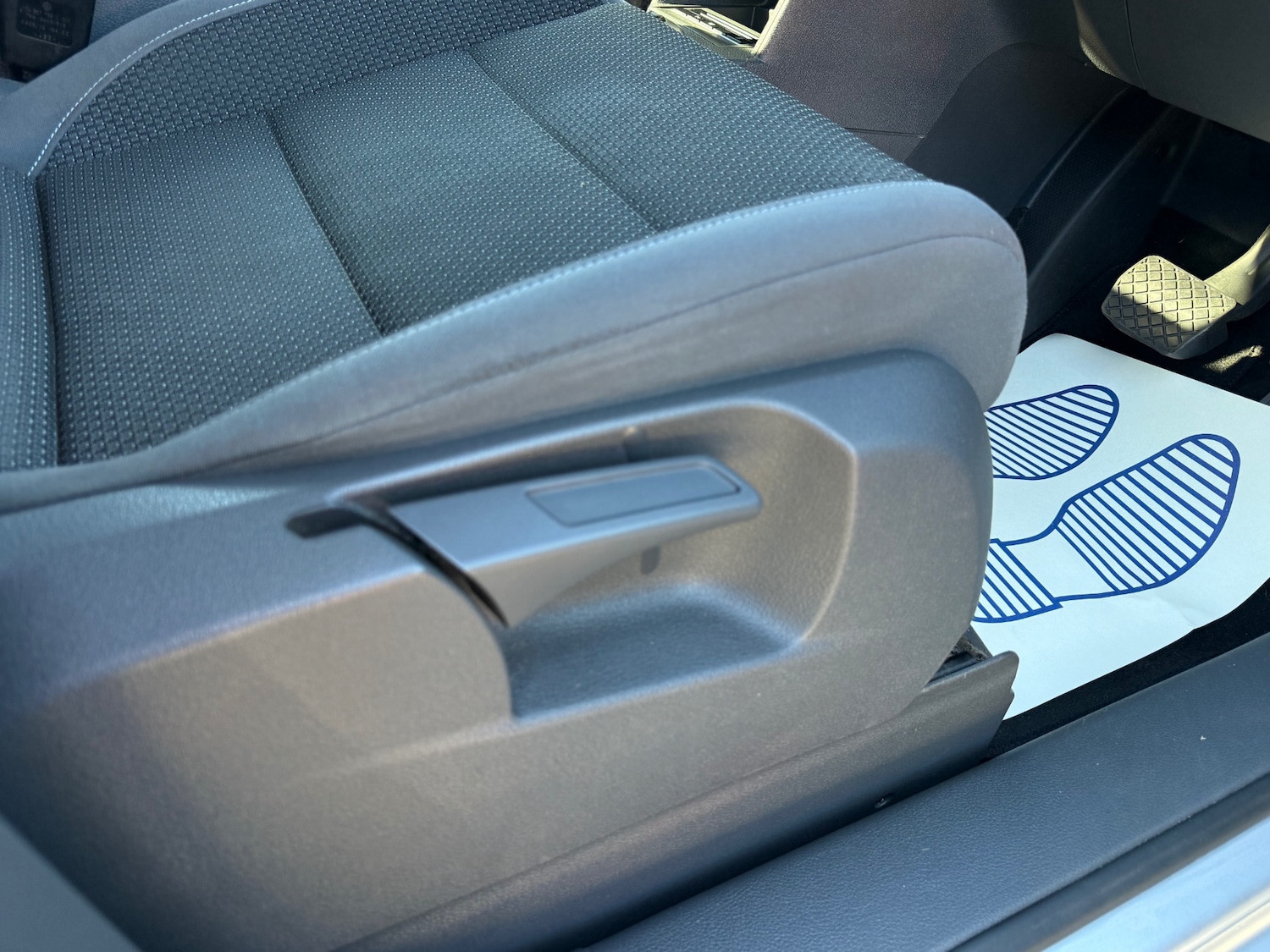 Used Volkswagen Touran 2012 for sale - 76364975: Photo 15