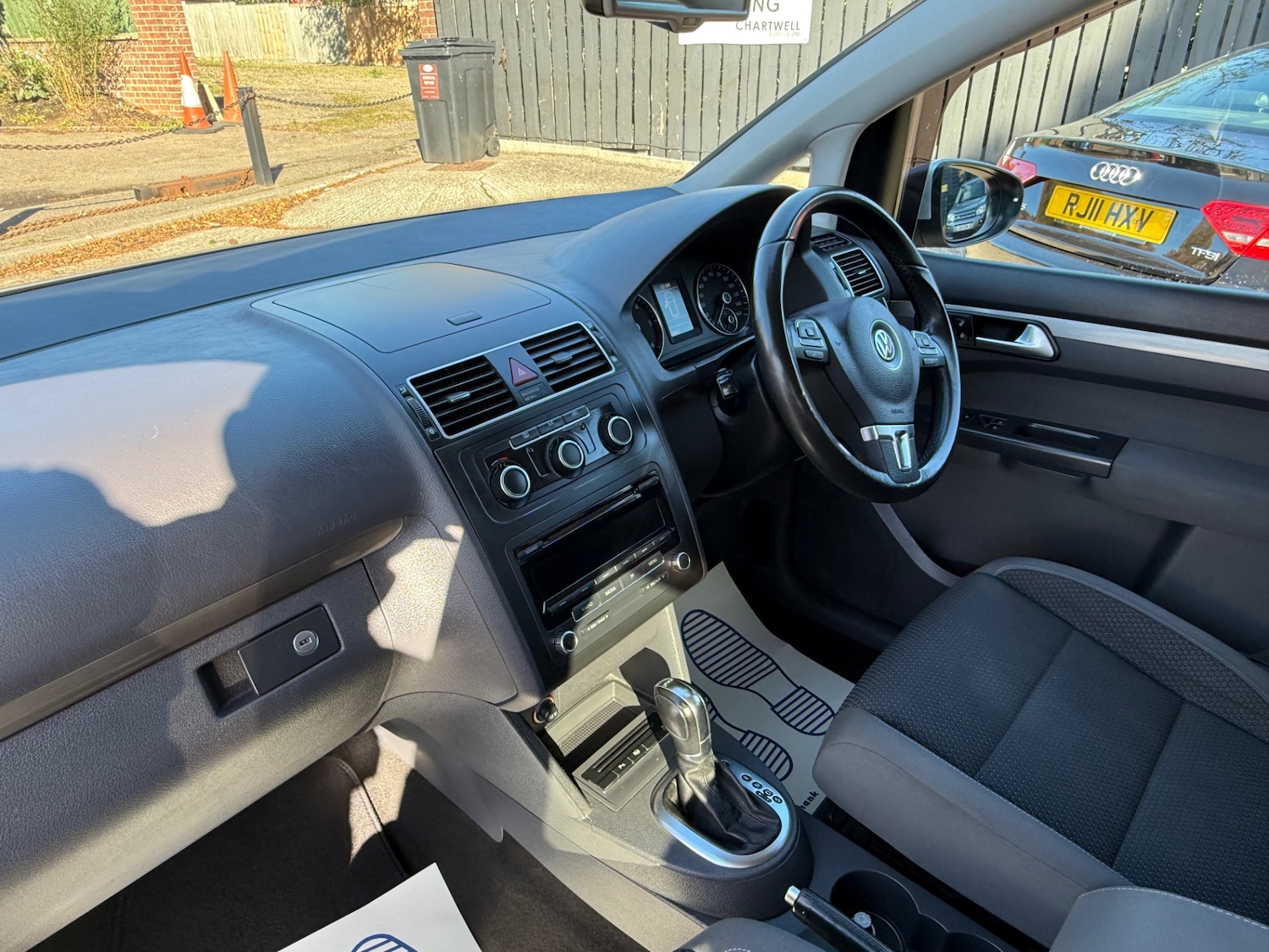 Used Volkswagen Touran 2012 for sale - 76364975: Photo 18