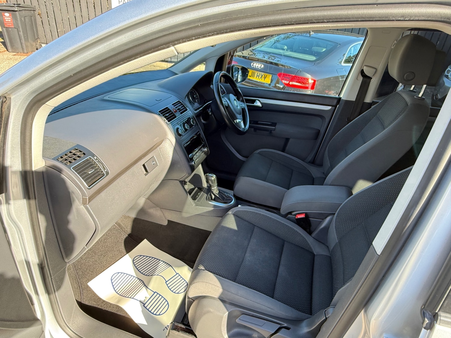 Used Volkswagen Touran 2012 for sale - 76364975: Photo 19