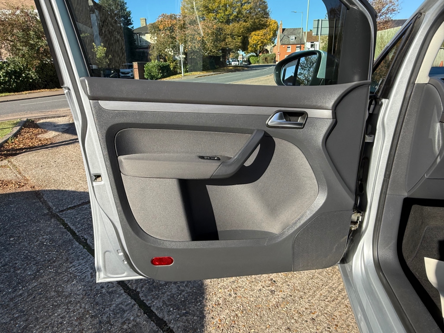 Used Volkswagen Touran 2012 for sale - 76364975: Photo 21