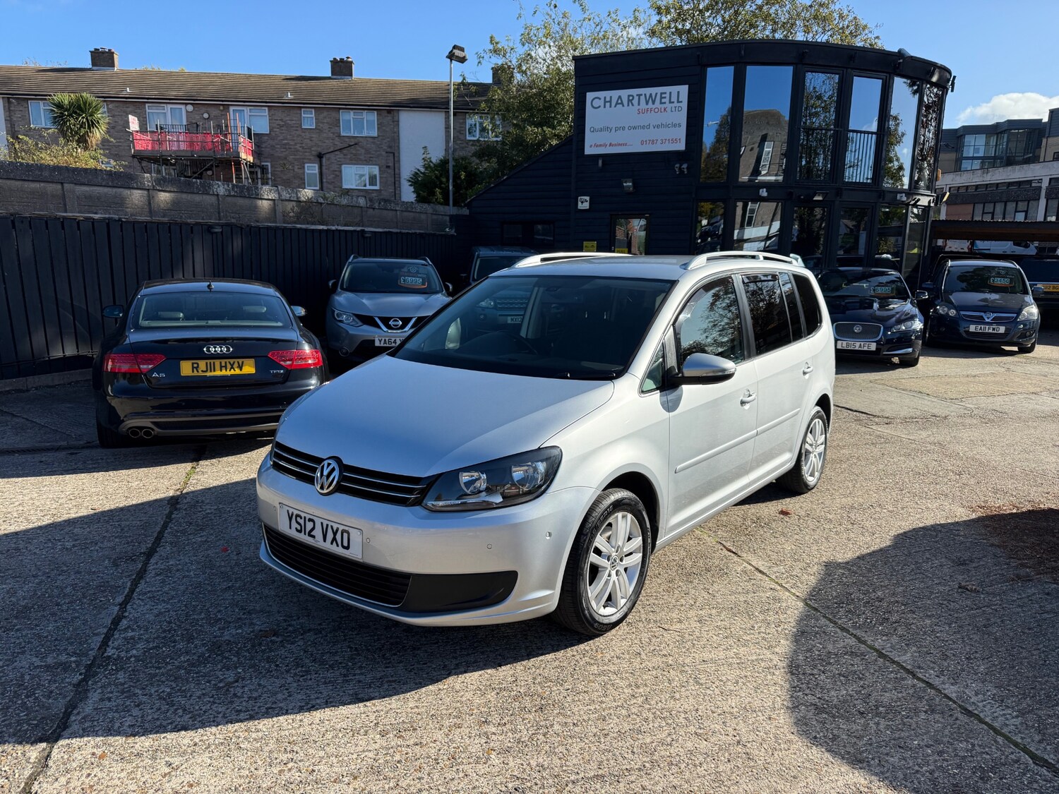 Used Volkswagen Touran 2012 for sale - 76364975: Photo 3